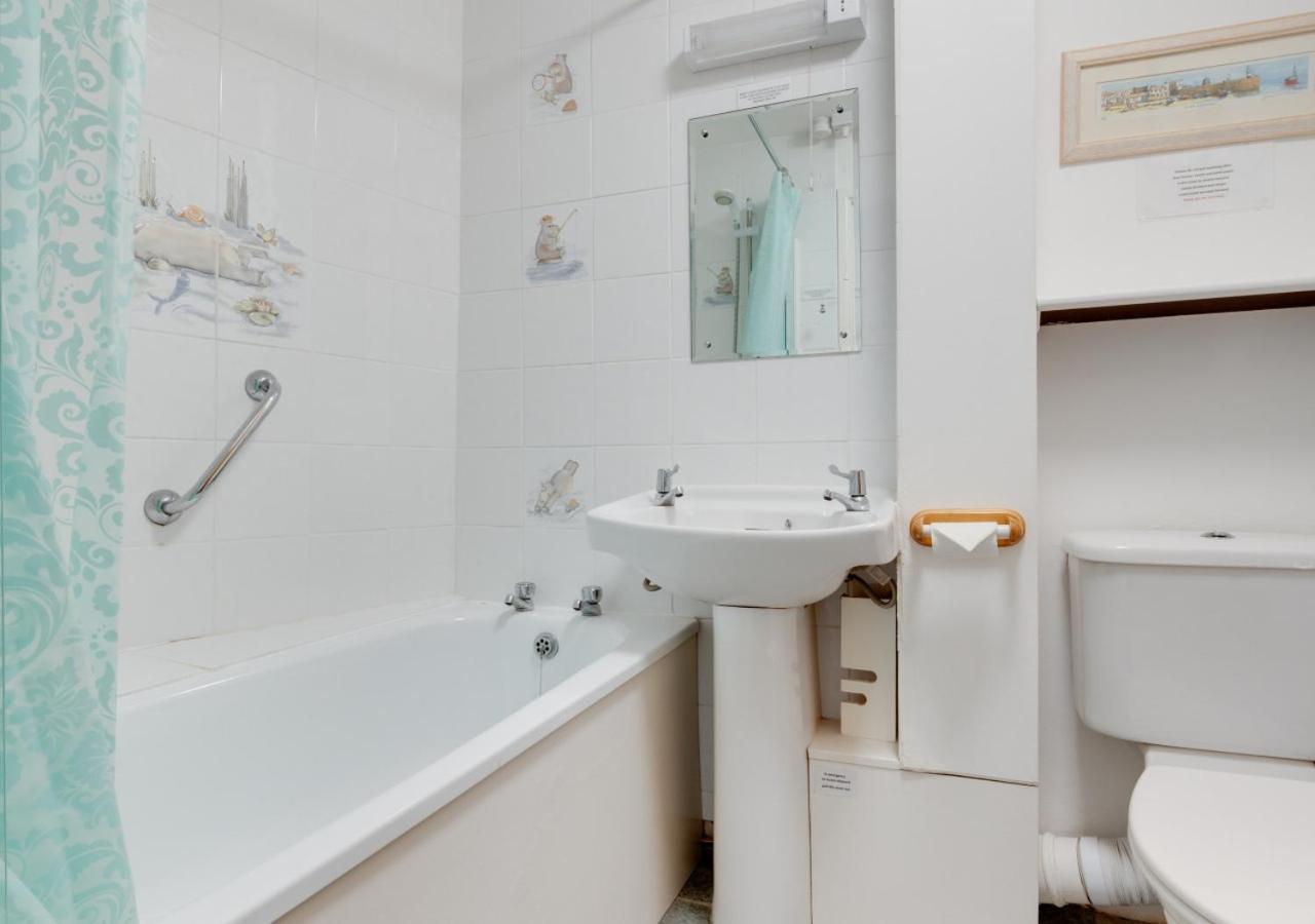 1 West Quay Appartement Looe Buitenkant foto